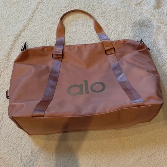 Alo Yoga Pink Gym Bag - Picture 1 of 4